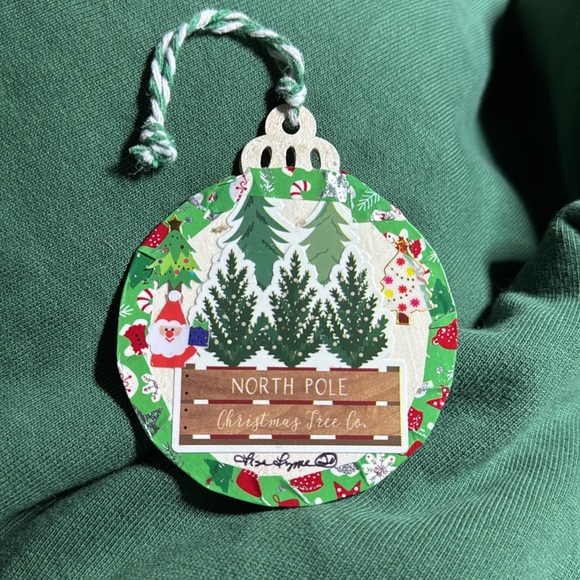 Set of 4 New Handmade 3x3” Rustic Wooden Decoupage Christmas Tree Ornaments $40 - Picture 9 of 9